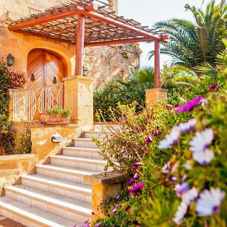 ヴィラ Sleeps 8 With Pool And Wifi